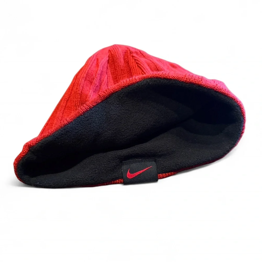 Nike Reversible Ribbed Knit Beanie Red Black